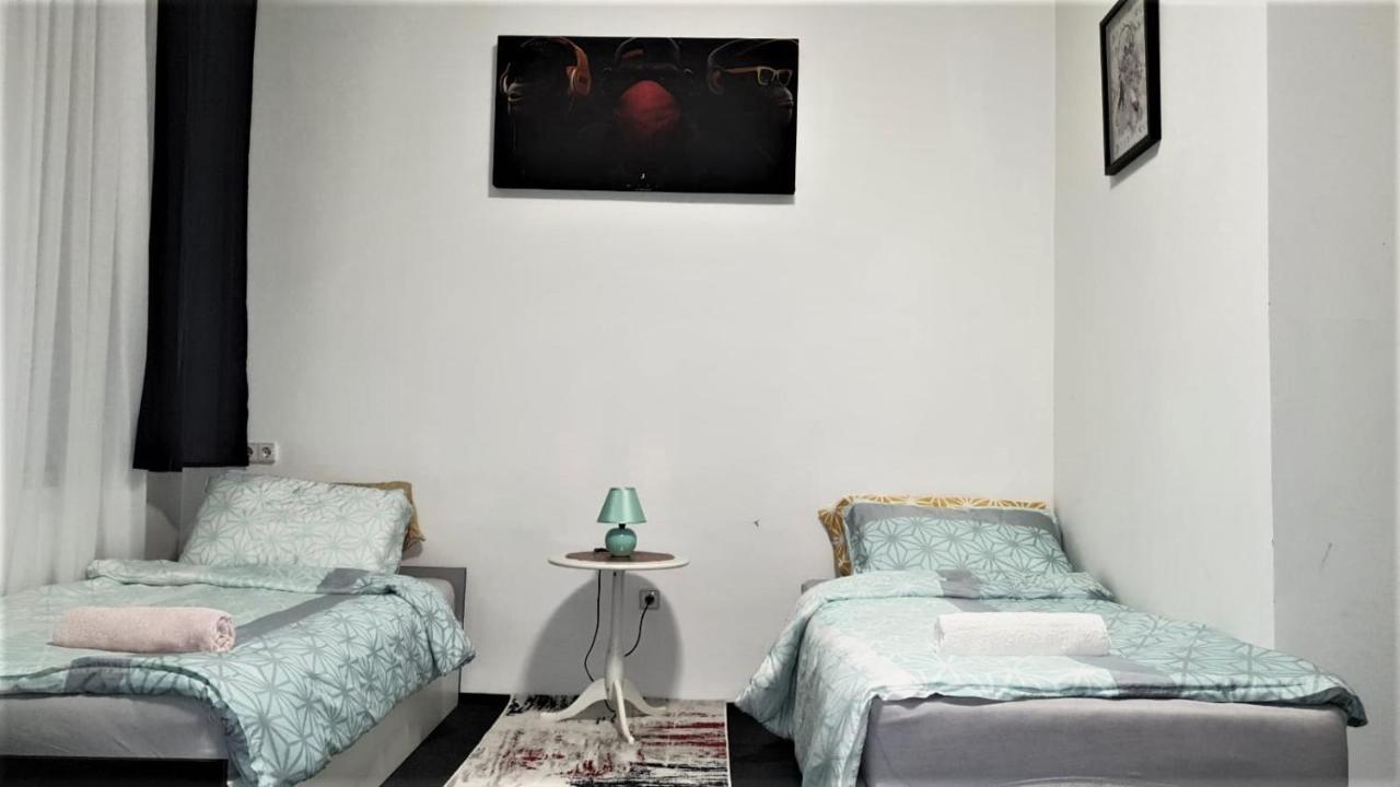 Wohnung In Der Naehe Wiener Stadthalle Und Zentrum 9 Extérieur photo